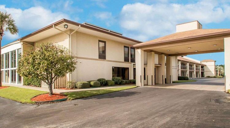 Quality Inn & Suites Ridgeland Exterior