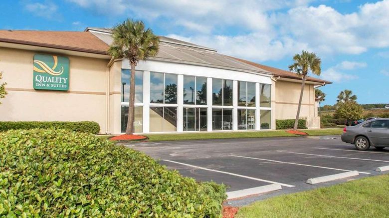 Quality Inn  and  Suites Ridgeland Exterior. Images powered by <a href="https://iceportal.shijigroup.com" target="_blank" rel="noopener">Ice Portal</a>.