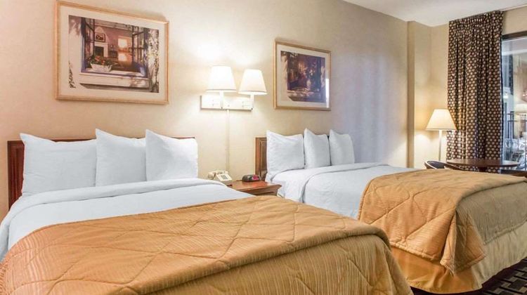 Quality Inn & Suites Ridgeland Suite