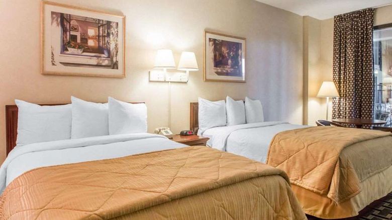 <b>Quality Inn & Suites Ridgeland Suite</b>. Images powered by <a href="https://iceportal.shijigroup.com/" title="IcePortal" target="_blank">IcePortal</a>.