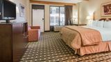 Quality Inn & Suites Ridgeland Suite