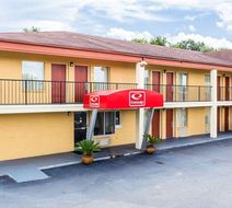 Econo Lodge Exterior