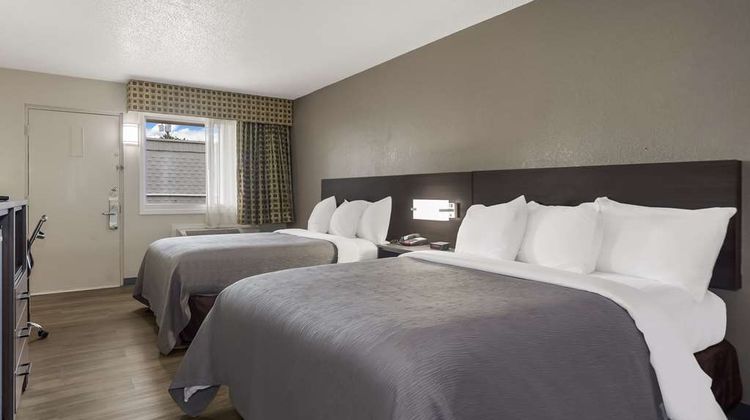 Quality Inn Charleston Room