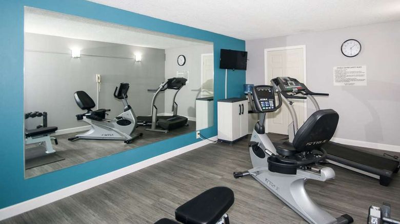 <b>Quality Inn Clinton Health</b>. Images powered by <a href="https://iceportal.shijigroup.com/" title="IcePortal" target="_blank">IcePortal</a>.