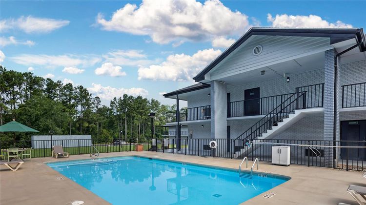 Quality Inn Clinton Pool