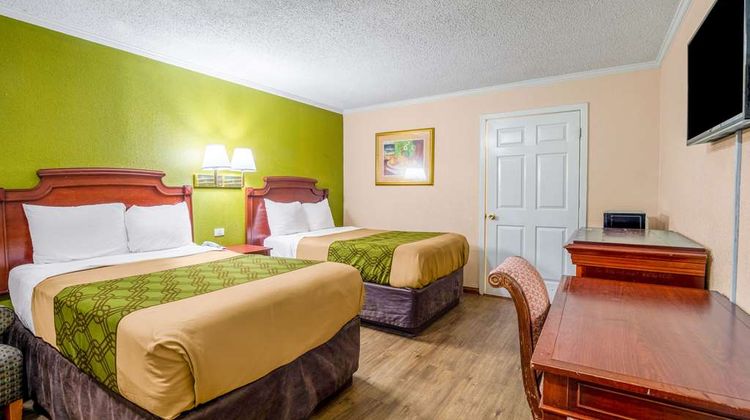 Rodeway Inn & Suites Fort Jackson Room