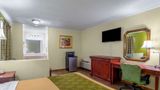 Rodeway Inn & Suites Fort Jackson Suite