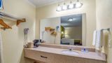 Rodeway Inn & Suites Fort Jackson Suite