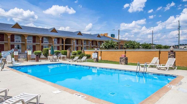 Quality Inn Greenwood Pool