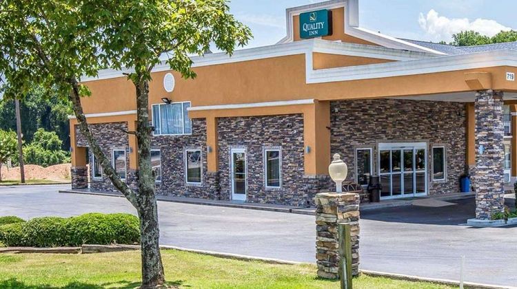 Quality Inn Greenwood Exterior