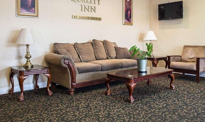 Rodeway Inn Harbison Area Lobby