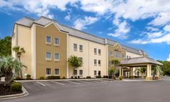 Comfort Suites
