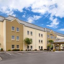 Comfort Suites