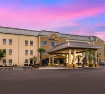 Comfort Suites At The University Exterior