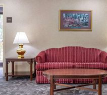 Econo Lodge Saint Stephen Lobby