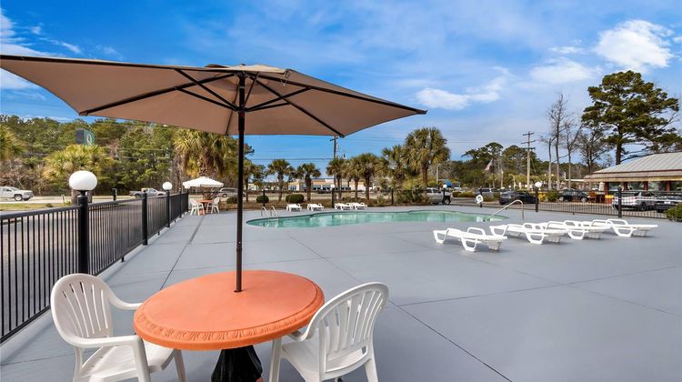 Quality Inn Surfside Beach Pool