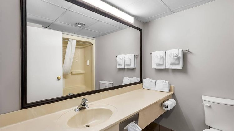 Quality Inn Surfside Beach Room