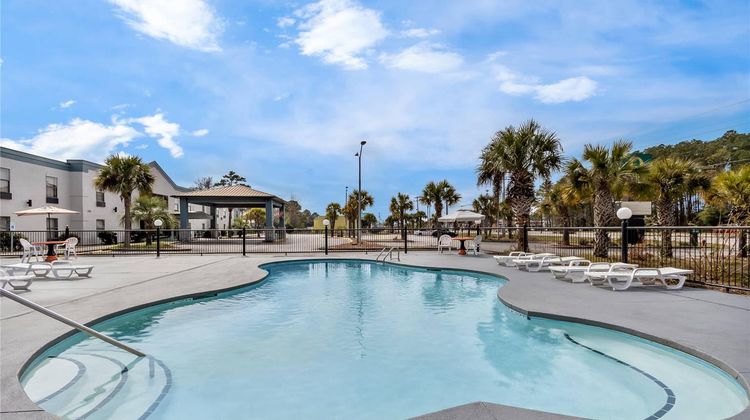 Quality Inn Surfside Beach Pool