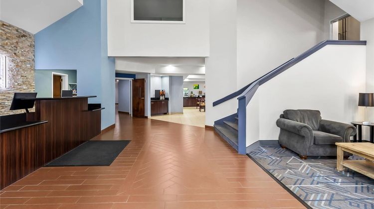 Quality Inn Lobby