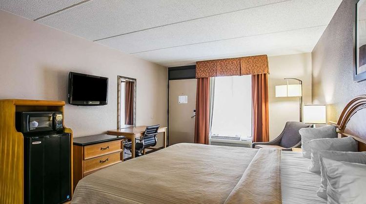 Quality Inn Room