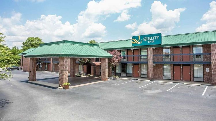 Quality Inn Exterior