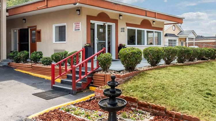 Econo Lodge Columbia Fort Jackson Exterior
