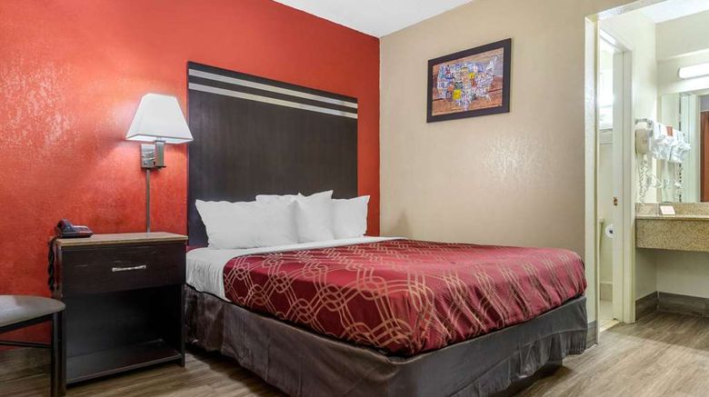 <b>Econo Lodge Columbia Fort Jackson Room</b>. Images powered by <a href="https://iceportal.shijigroup.com/" title="IcePortal" target="_blank">IcePortal</a>.