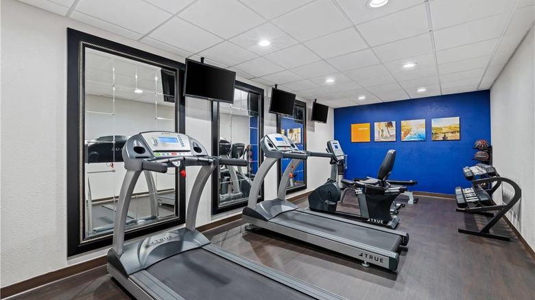 <b>Comfort Suites Health</b>. Images powered by <a href="https://iceportal.shijigroup.com/" title="IcePortal" target="_blank">IcePortal</a>.