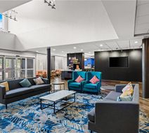 Comfort Suites Lobby
