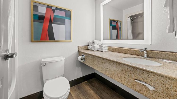 Comfort Suites Room