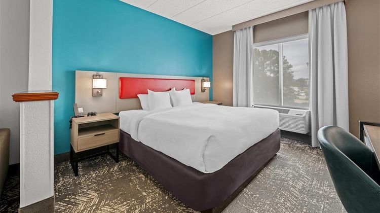 Comfort Suites Suite