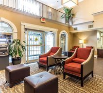 Comfort Suites Lobby