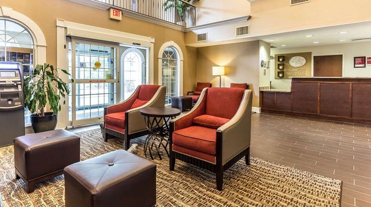 Comfort Suites Lobby