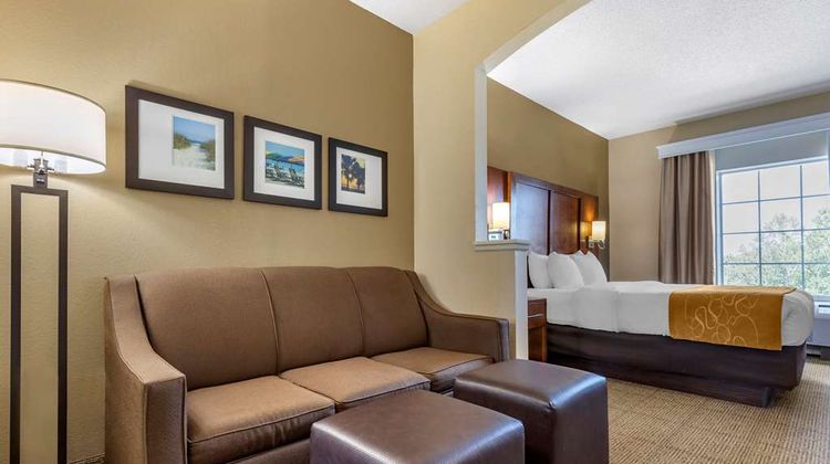 Comfort Suites Suite