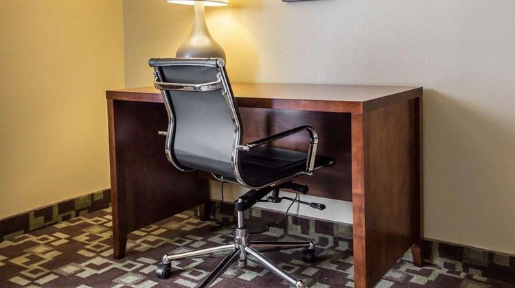 Comfort Inn & Suites Suite