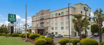 Quality Inn & Suites Exterior