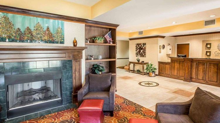Comfort Inn and Suites Spartanburg North Lobby