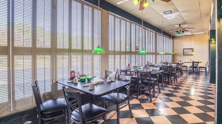 Quality Inn and Suites Santee I-95 Restaurant