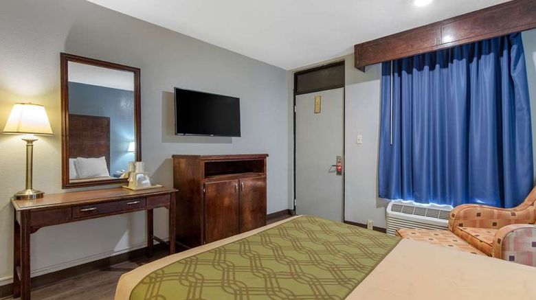 <b>Econo Lodge Aiken Central Room</b>. Images powered by <a href="https://iceportal.shijigroup.com/" title="IcePortal" target="_blank">IcePortal</a>.