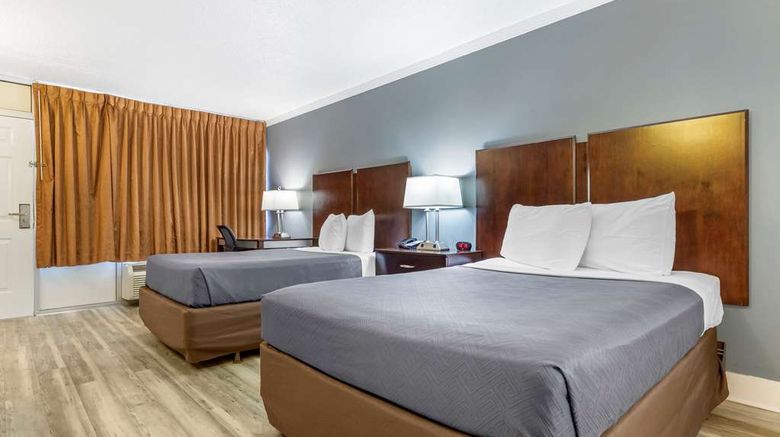 <b>Econo Lodge Conway Room</b>. Images powered by <a href="https://iceportal.shijigroup.com/" title="IcePortal" target="_blank">IcePortal</a>.