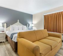 Econo Lodge Conway Room