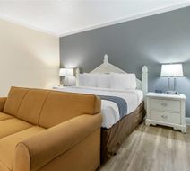 Econo Lodge Conway Room