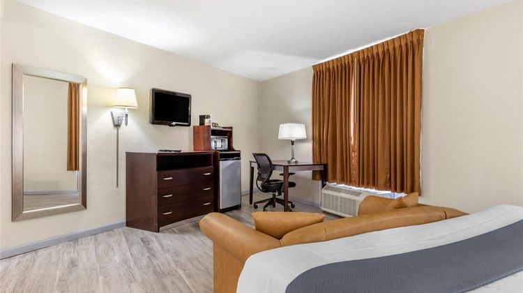 Econo Lodge Conway Room