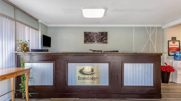 Econo Lodge Conway Lobby