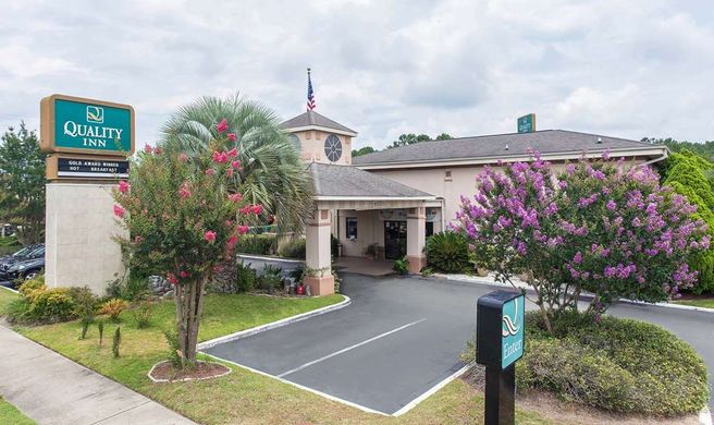 Quality Inn Goose Creek Exterior