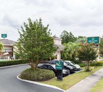 Quality Inn Goose Creek Exterior