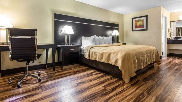 Quality Inn Goose Creek Room