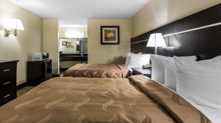 Quality Inn Goose Creek Room