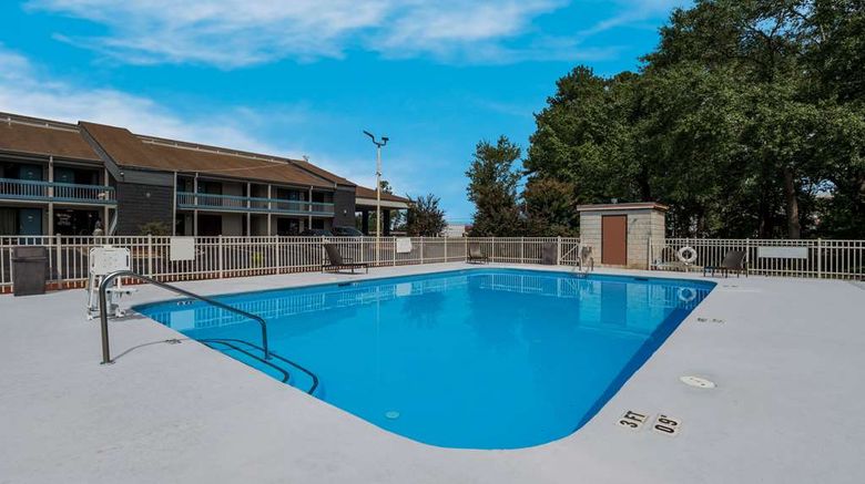 <b>Quality Inn Fort Jackson Pool</b>. Images powered by <a href="https://iceportal.shijigroup.com/" title="IcePortal" target="_blank">IcePortal</a>.