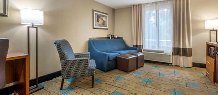 Comfort Suites Suite